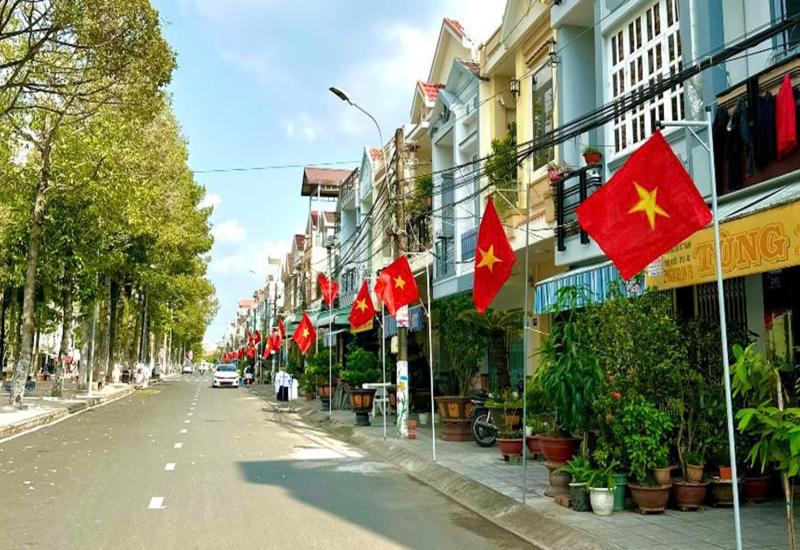 Ý NGHĨA THIÊNG LIÊNG CỦA VIỆC TREO CỜ TỔ QUỐC  