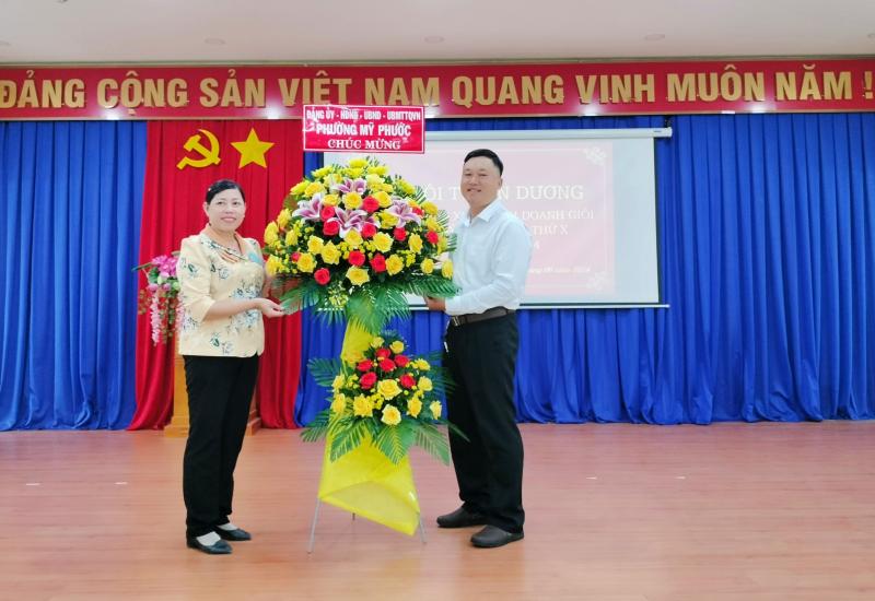 Mỹ Phước - Đại hội tuyên dương nông dân sản xuất - kinh doanh giỏi