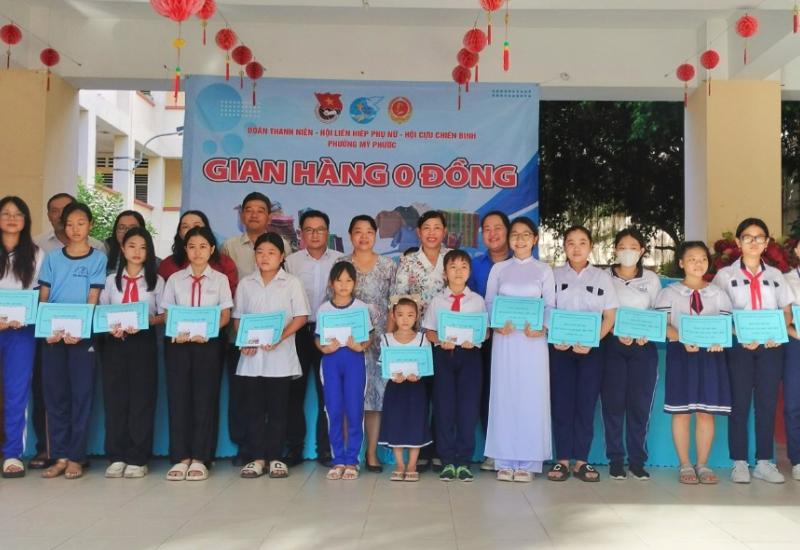 👔📐📗MỸ PHƯỚC. "GIAN HÀNG 0 ĐỒNG" VÀ TRAO HỌC BỔNG, HỌC PHẨM NĂM HỌC 2024 - 2025.👔📐📗