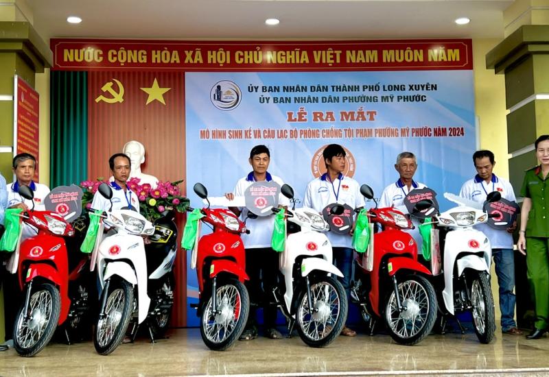 Mỹ Phước - Ra mắt mô hình sinh kế giao hàng nhanh, đưa rước khách và CLB phòng chống tội phạm năm 2024