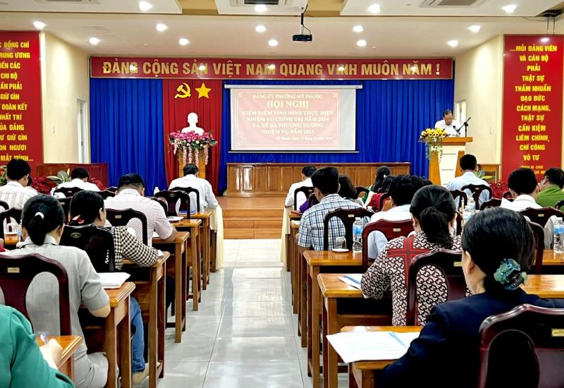 Đảng ủy phường Mỹ Phước: tổ chức Hội nghị kiểm điểm tình hình thực hiện nhiệm vụ năm 2024